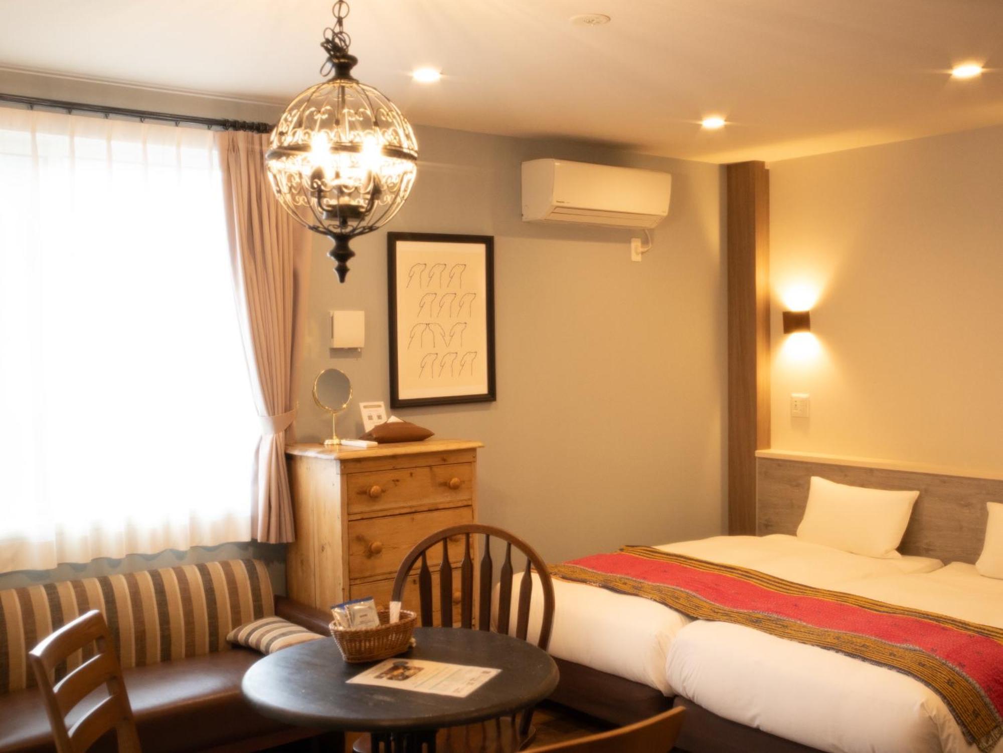 7 Rooms Hotel & Cafe - 推し活応援 プロジェクター貸出有 ディズニーまでバス1本, Tokyo